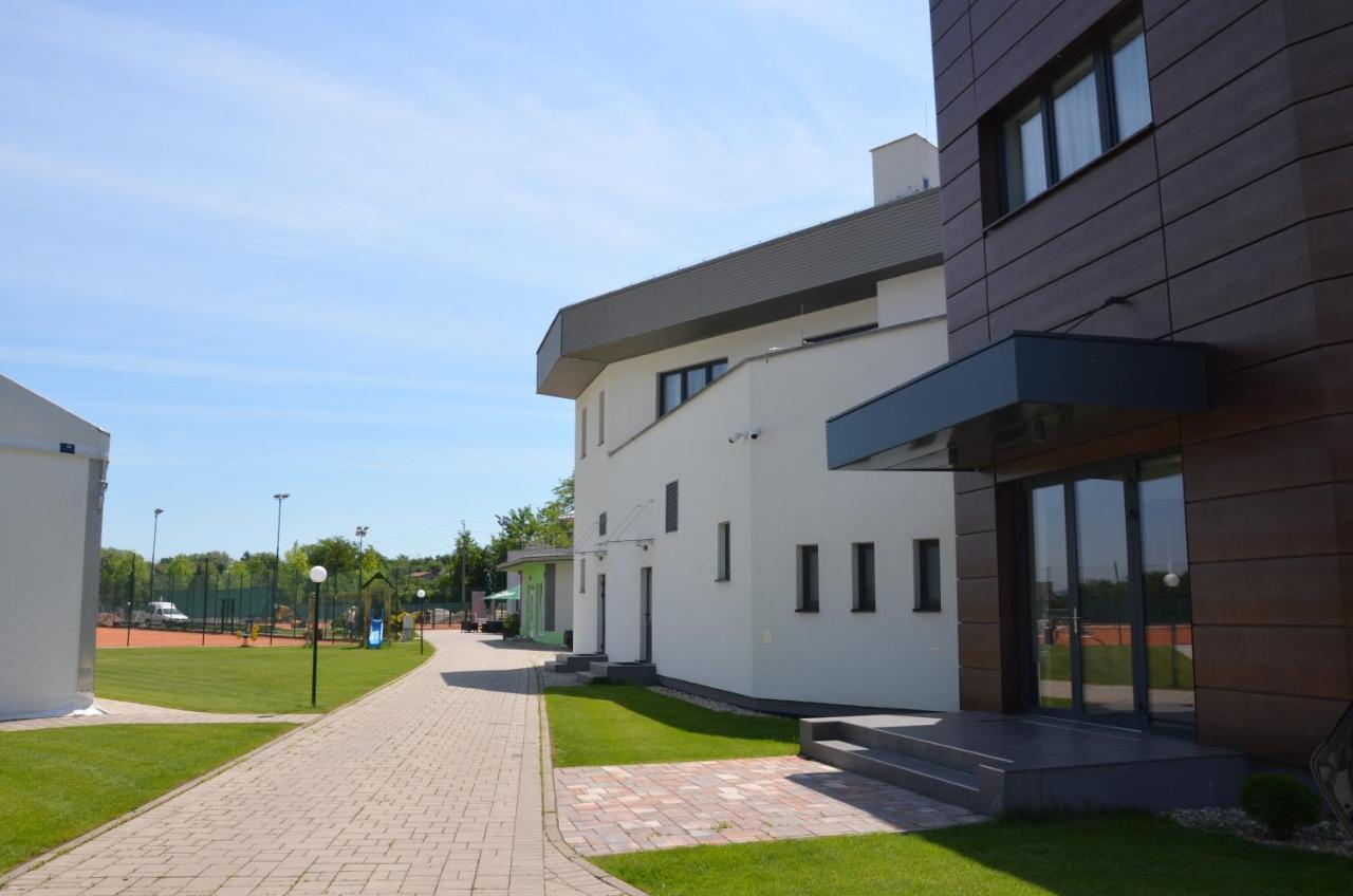 Penzion Rocket Club Lucenec Exterior photo